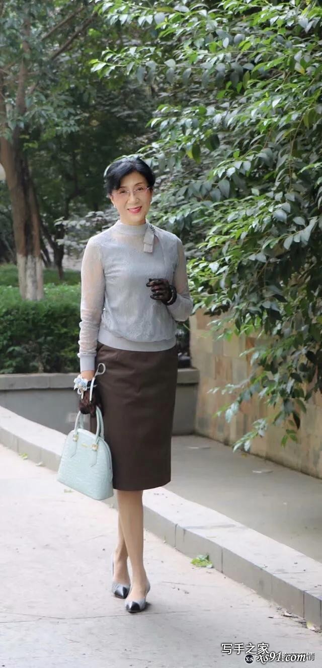 熟女气质 阳光美女，热情微笑，向着太阳开心！-4.jpg