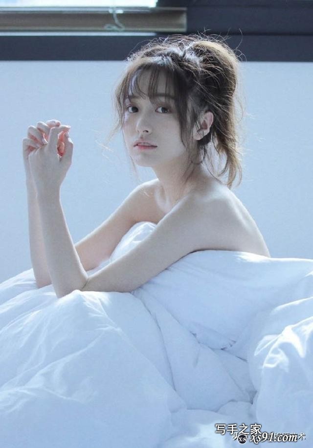 白嫩美女 性感私房写真-3.jpg