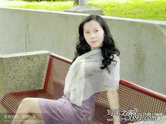 熟女气质阳光美女，人生要有正能量，热爱祖国才美好！-2.jpg