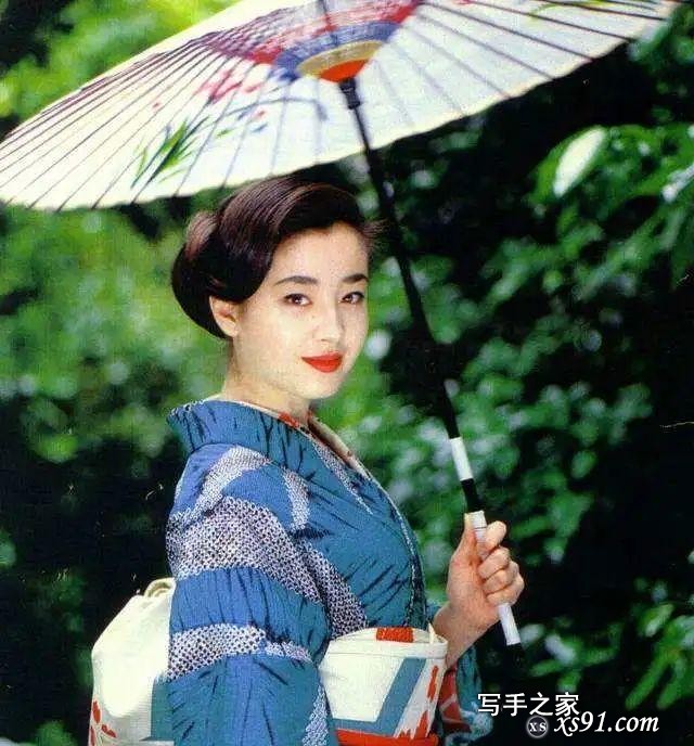 十大日本昔日曾走红的性感美女！各个肤白娇嫩魔鬼身材-35.jpg